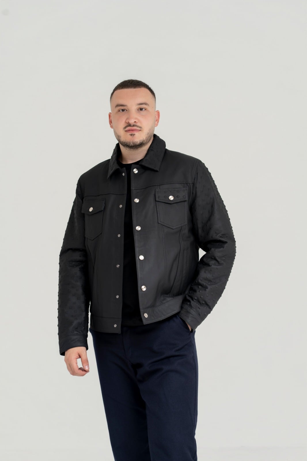 Jachetă Trucker Luxury – Piele Naturală de Ovină cu Textură în Relief