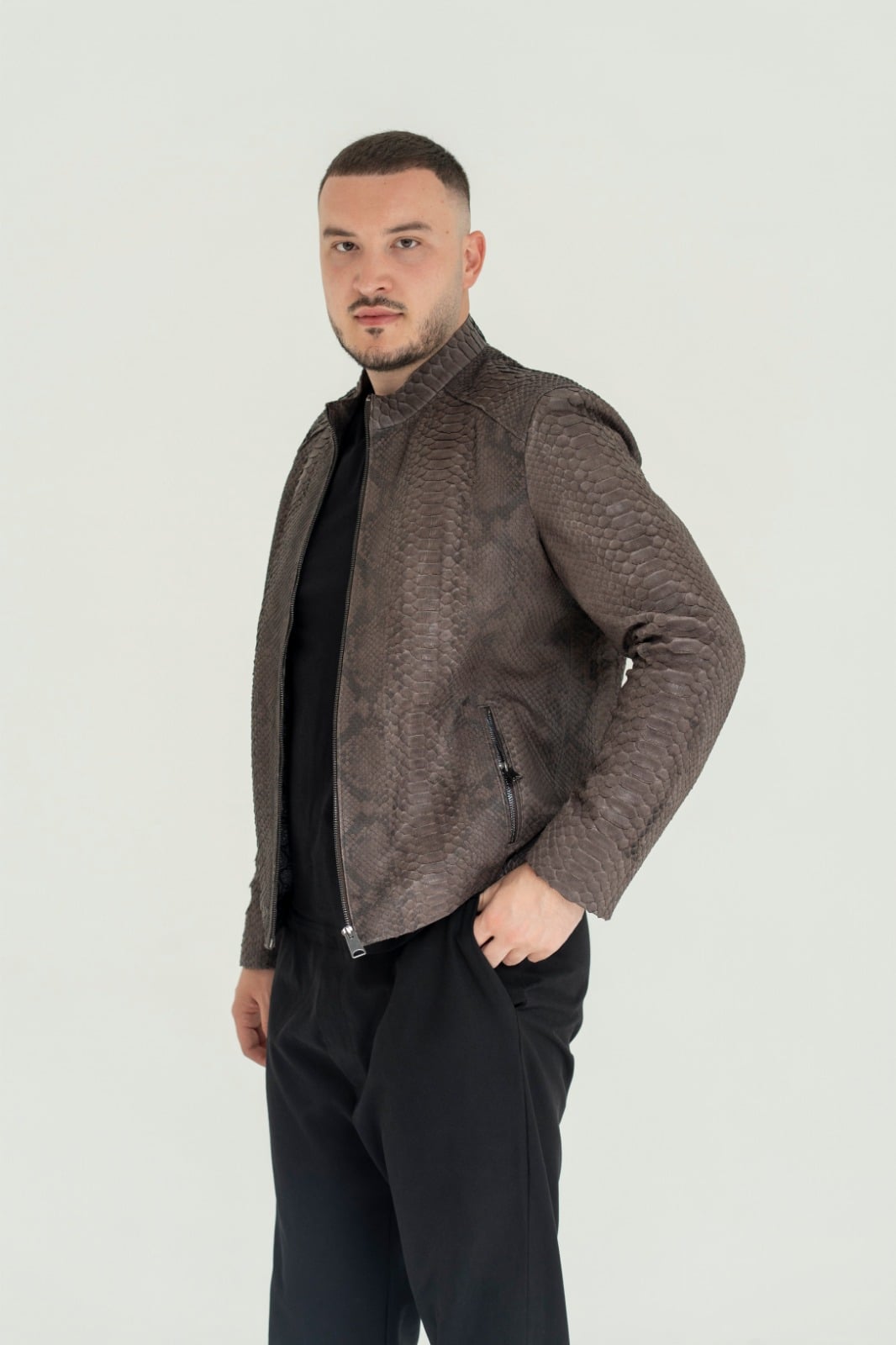 Jachetă Bărbătească din Piele Naturală – Textură Exotică Python Grey