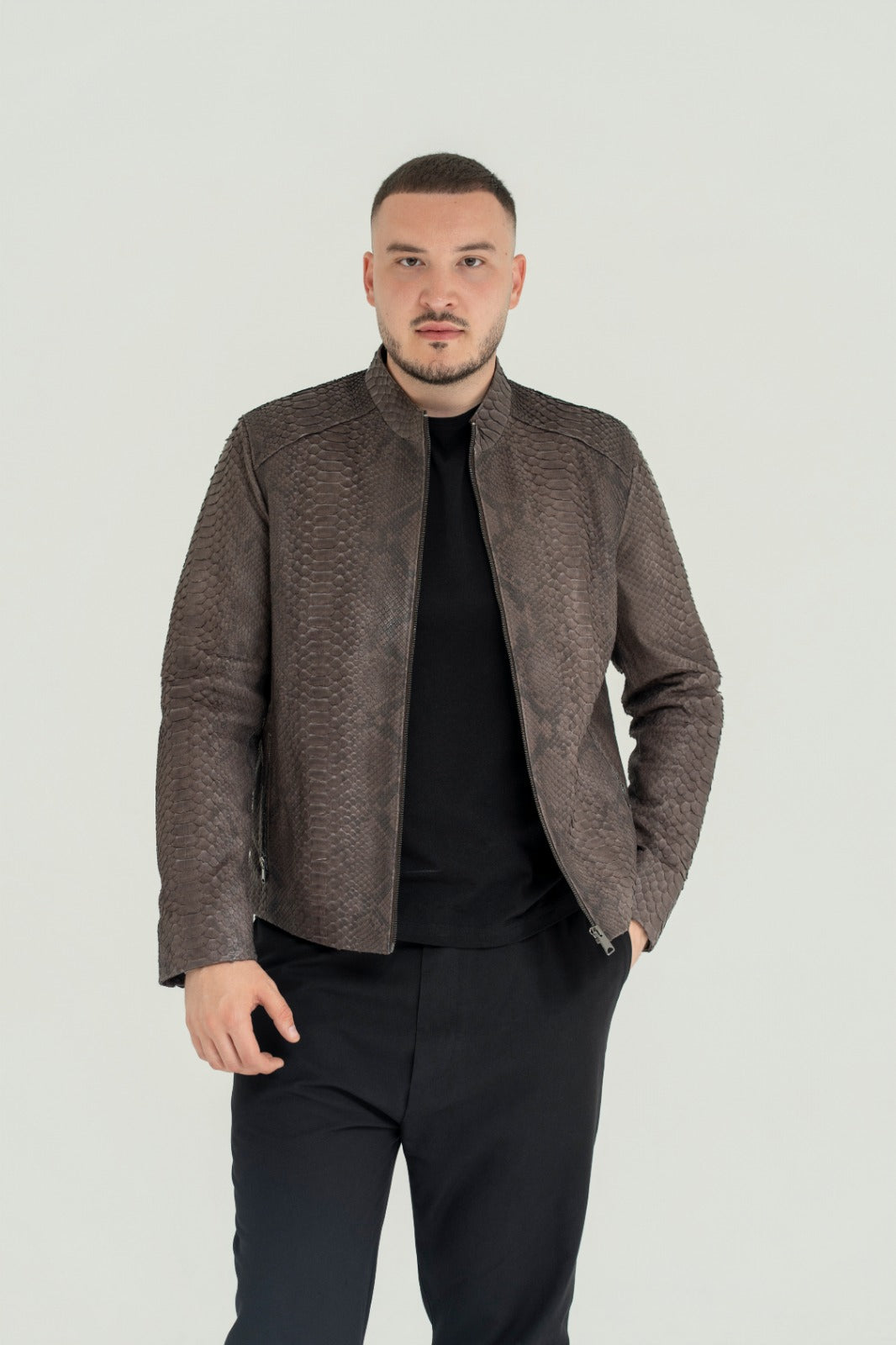 Jachetă Bărbătească din Piele Naturală – Textură Exotică Python Grey