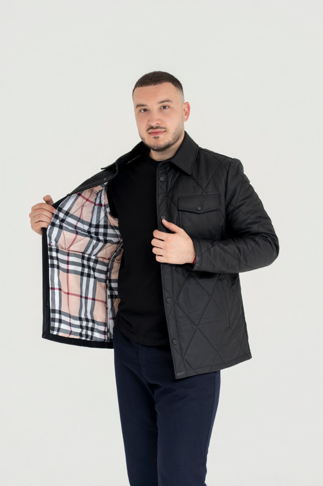 Jachetă Premium din Piele Naturală de Ovină – Eleganță și Finețe Absolută