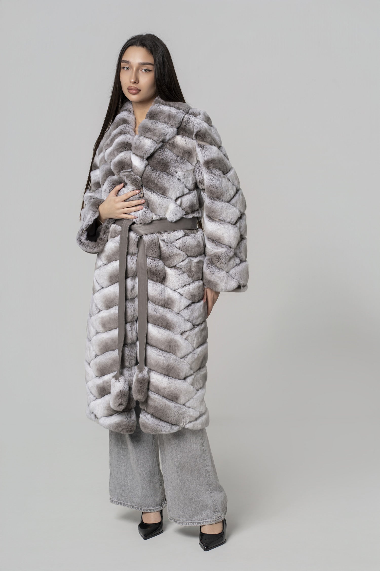 Haină Lungă din Blană Naturală – Chinchilla Rex Luxury