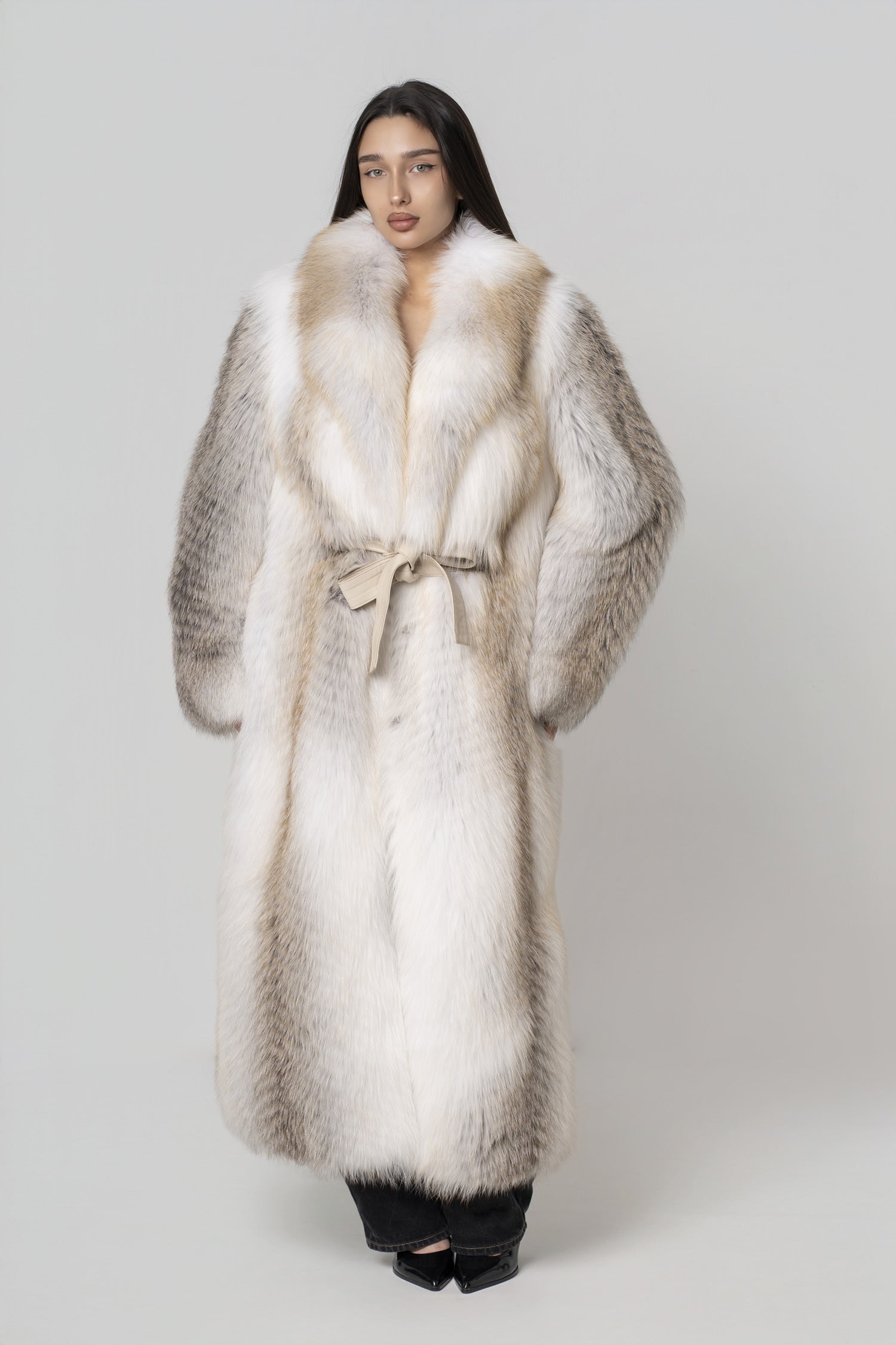 Haină Lungă de Lux din Blană Naturală de Vulpe – Arctic Queen