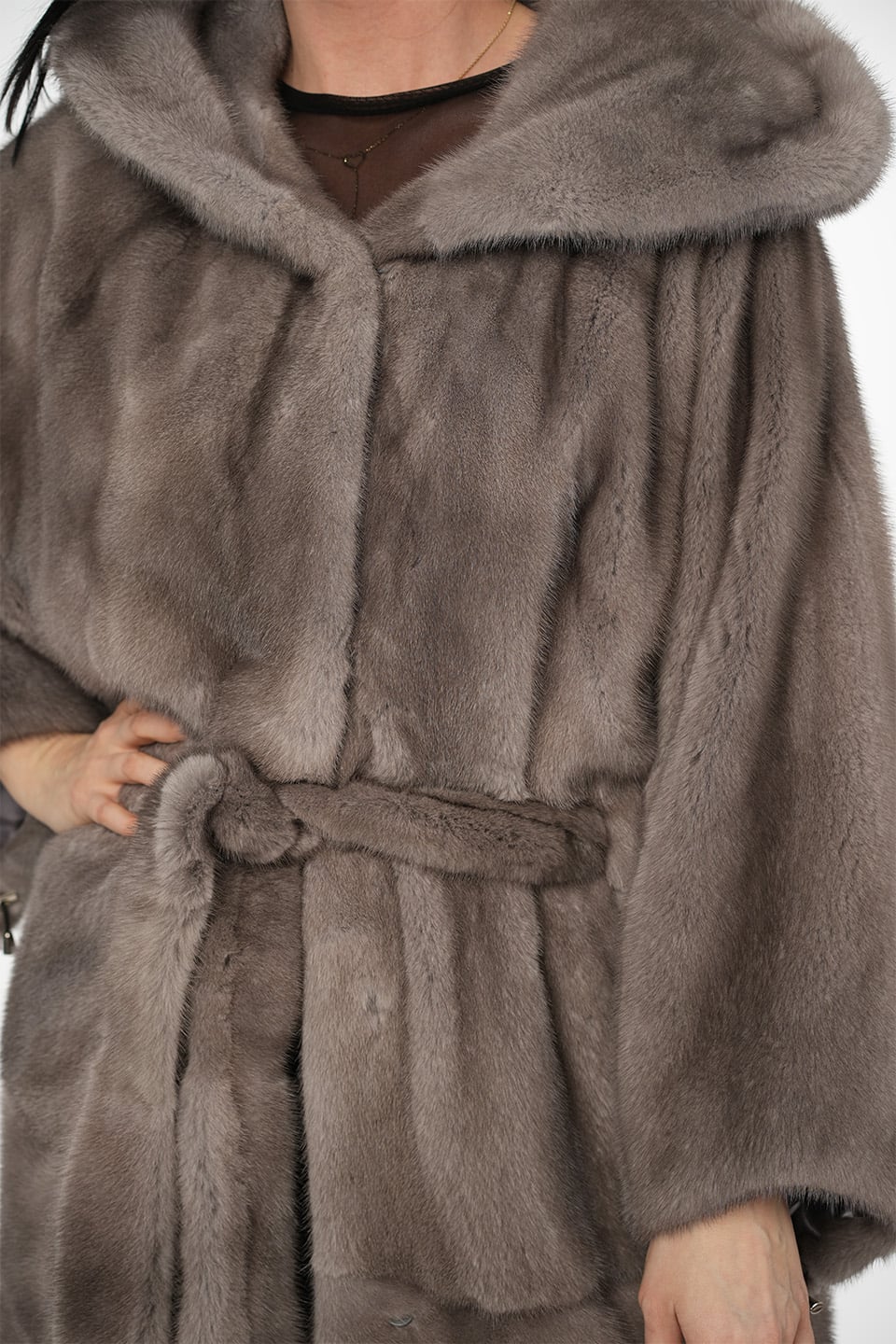 Haină de lux din vizon (nurcă) – Silver, gama Luxury