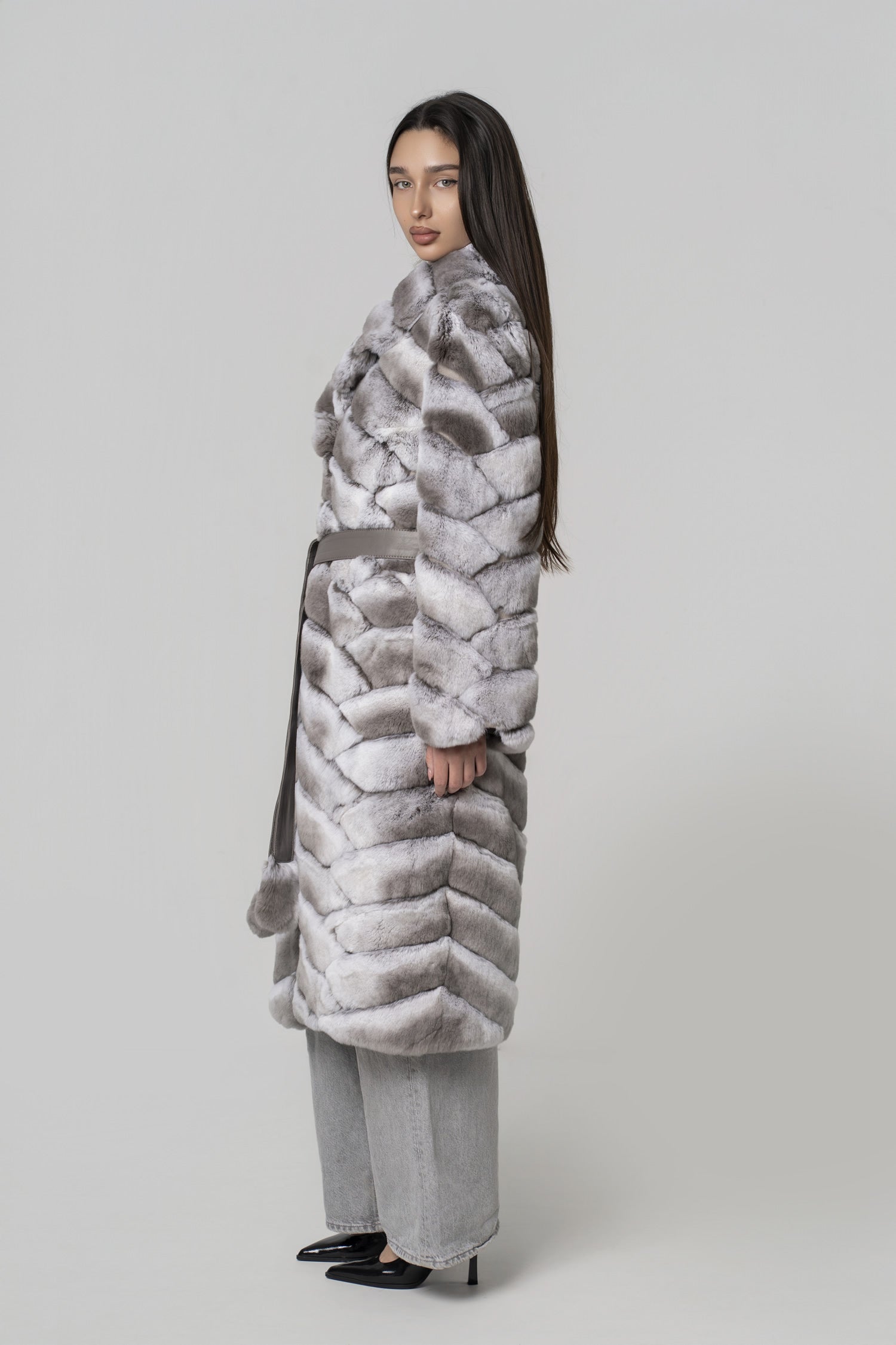 Haină Lungă din Blană Naturală – Chinchilla Rex Luxury