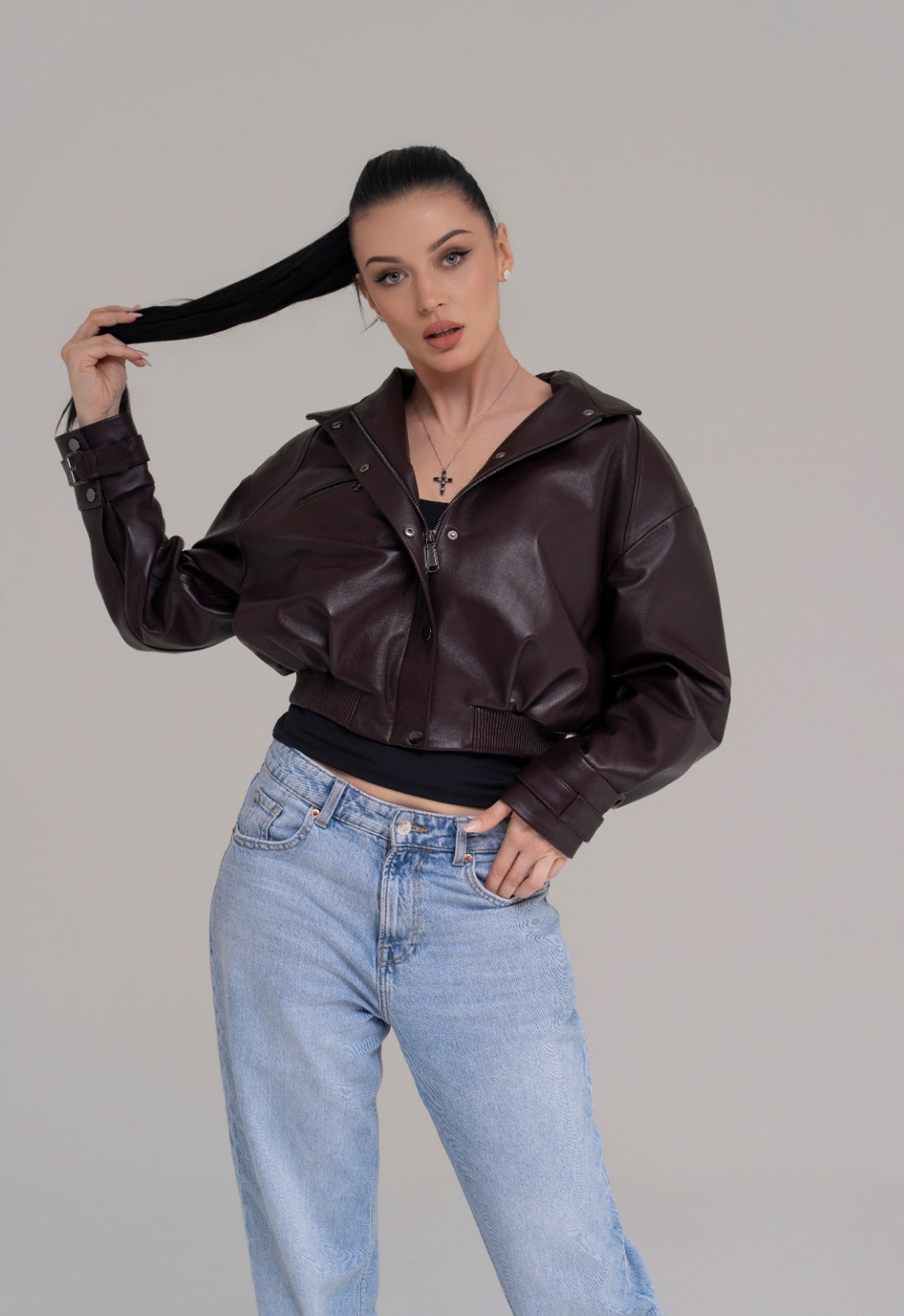 Jachetă Bomber Cropped din Piele Naturală – Dark Burgundy